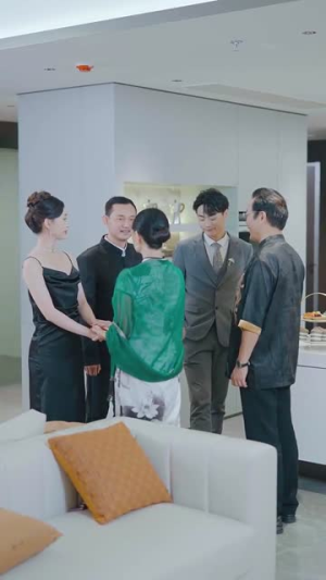 被闪婚老公套路(40集) 被闪婚老公套路(40集)好看短剧追不停