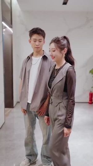 披荆斩棘冯小姐她要做影后（32集）精彩短剧来了