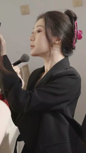 被师傅赶下山的我意外成为大明星（68集）每天短剧分享