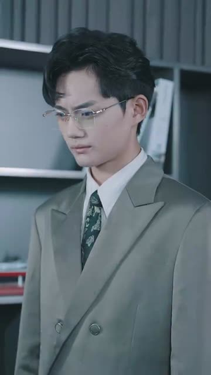 会长妈咪驾到(34集) 会长妈咪驾到(34集)男主角是谁