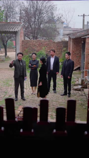 离婚后,被三个儿媳宠上天(30集) 离婚后,被三个儿媳宠上天(30集)这短剧太好看了