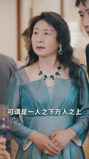 离婚当晚前妻脸被打肿了(60集) 离婚当晚前妻脸被打肿了(60集)短剧越看越精彩