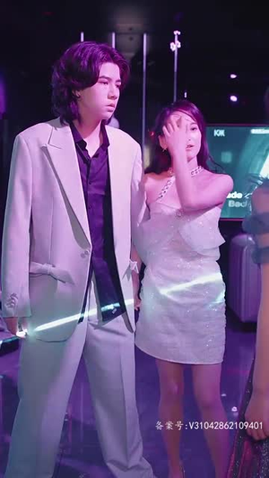 捡个豪门总裁当老公(97集) 捡个豪门总裁当老公(97集)短剧更新抢先看