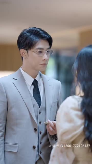 玫瑰冠冕(100集) 玫瑰冠冕(100集)这短剧太好看了