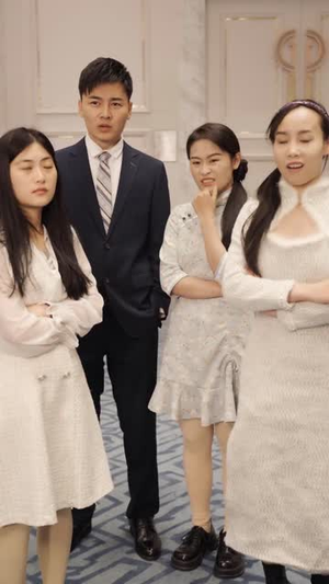 总裁夫人超凶猛(88集) 总裁夫人超凶猛(88集)免费短剧就是爽