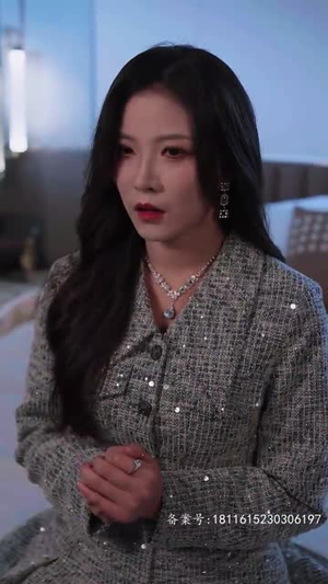 一胎四宝,爹地跪在产房痛哭流涕(新:命中注定我爱你) 一胎四宝,爹地跪在产房痛哭流涕(新:命中注定我爱你)热门短剧追到爽