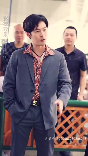 重回港岛当大佬(80集) 重回港岛当大佬(80集)一起追生活短剧