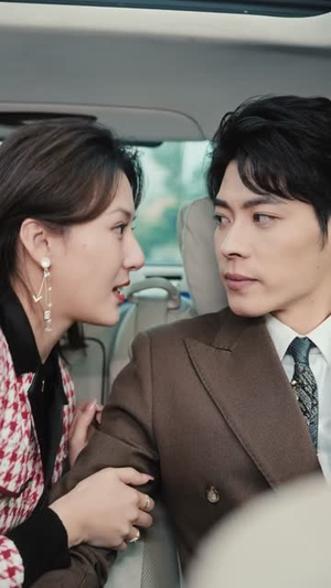 黑料女配霸榜热搜(长篇) 黑料女配霸榜热搜(长篇)免费观看完整版