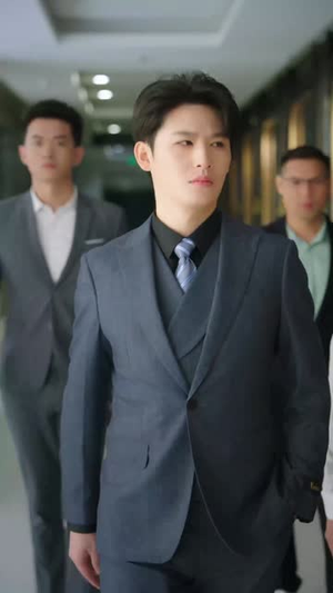 谈个恋爱吧伍助理(45集) 谈个恋爱吧伍助理(45集)精彩的网络短剧