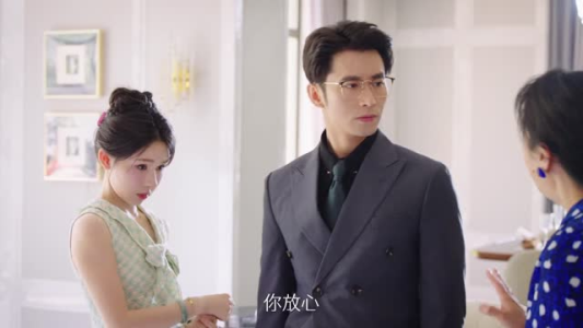 我在豪门装傻暴富（5集）穿越短剧推荐