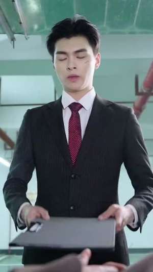 我的多面妻子(83集) 我的多面妻子(83集)民国短剧推荐