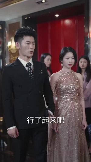 新版:枭龙(71集) 新版:枭龙(71集)精彩短剧合集