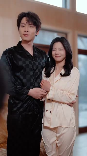 银河之下热吻（100集）温柔追捕短剧