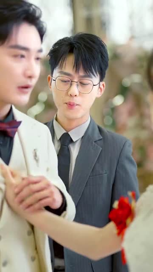 掌门大师姐一心飞升(70集) 掌门大师姐一心飞升(70集) 最热短剧推荐