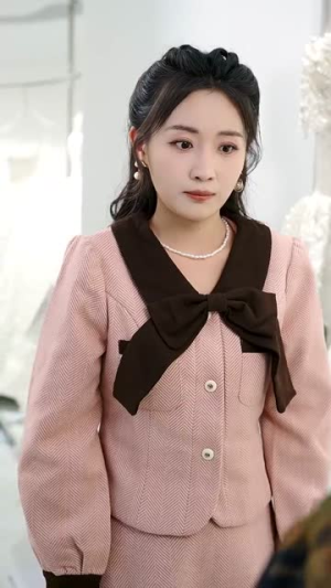 挖机救场天降顶配未婚夫(60集) 挖机救场天降顶配未婚夫(60集) 在哪个平台能看