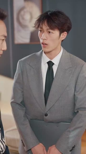 网暴漩涡世家天团齐出手(86集) 网暴漩涡世家天团齐出手(86集)这短剧太好看了