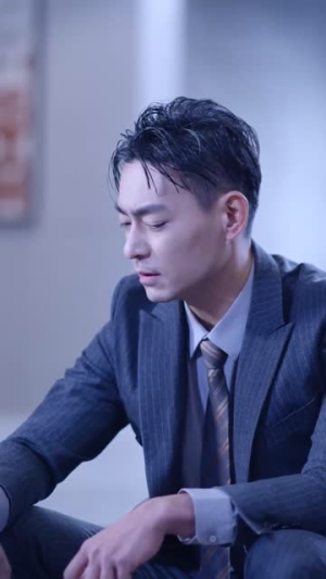 寄生(41集) 寄生(41集)男主角是谁