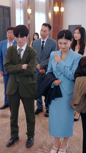 冷眼旁观的她 (61集) 冷眼旁观的她 (61集) 热播短剧免费看