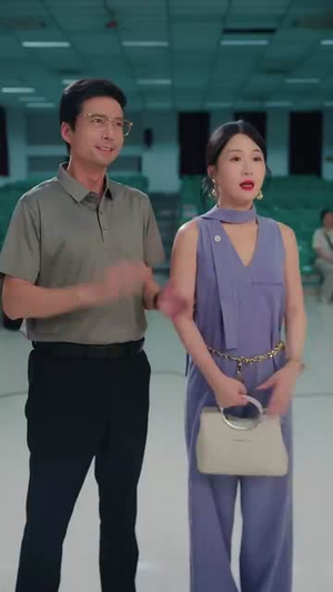 五十岁逆袭广场舞天后 (53集) 在线播放