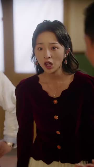 重生87我的师娘不对劲 (81集) 重生87我的师娘不对劲 (81集)一起追生活短剧