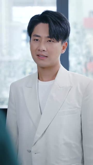 系统误判我的糟糠之妻是校花 (81集)不用花钱看全剧