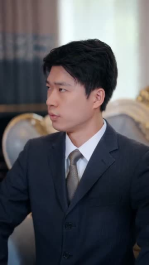 美女饶命我真是你老祖宗（61集）追风的女孩短剧