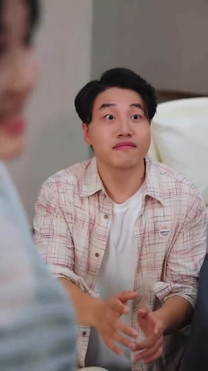 失恋逆袭校花追我不放手 (80集) 失恋逆袭校花追我不放手 (80集) 短剧推荐上热门