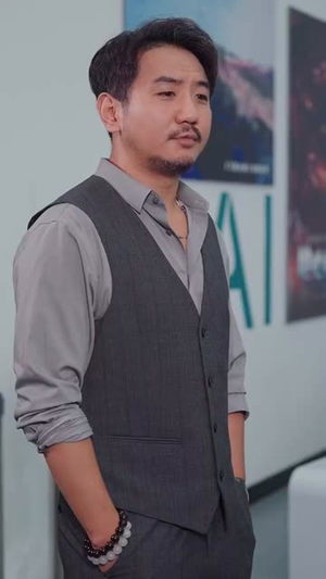 被雪藏后我觉醒怨气收集系统(81集) 被雪藏后我觉醒怨气收集系统(81集)最火短剧热播中