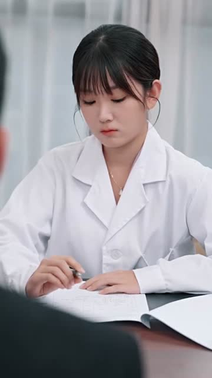 隐医(64集) 隐医(64集)短剧片段推荐